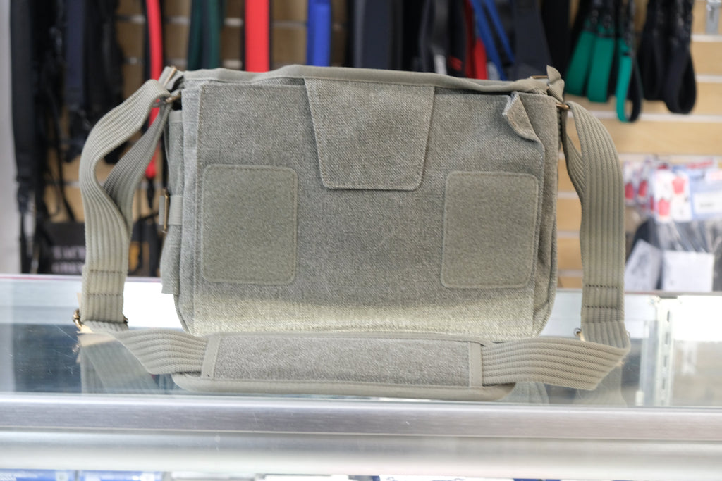 Think Tank 7M-54108 Shoulder Bag, Used - AVC photo video store