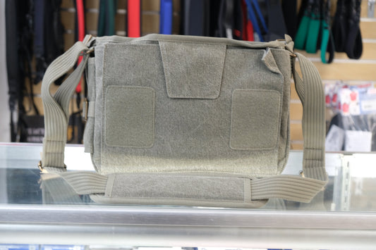 Think Tank 7M-54108 Shoulder Bag, Used - AVC photo video store