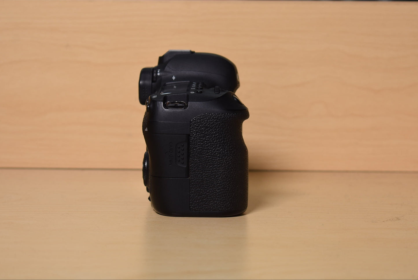 Canon 6DMKII-02488 EOS 6D Mark II DSLR Camera Body {26.2MP}, Used