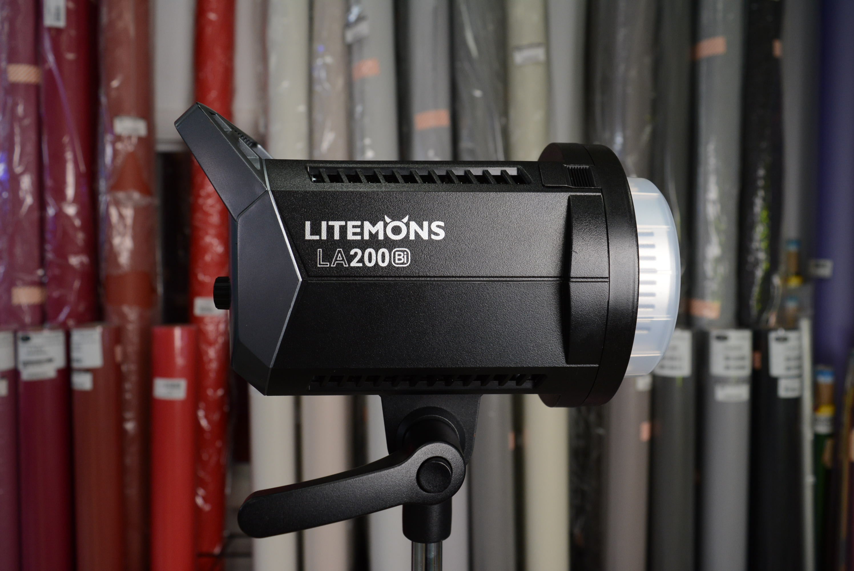 Godox Litemons LA200Bi Bi-Color LED 2-Light Kit w/Stands & Softboxes
