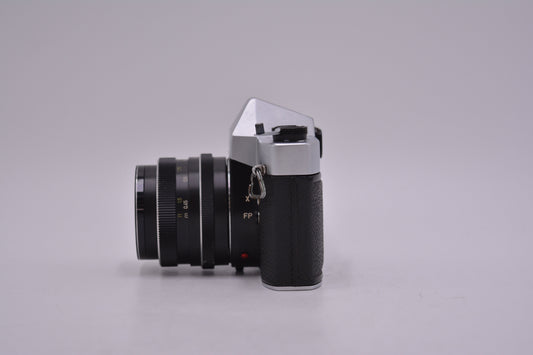 Rolleiflex SL35 W/ Planar 50mm 1.8 35mm 35mm Vintage Film Camera, Used (AS IS)