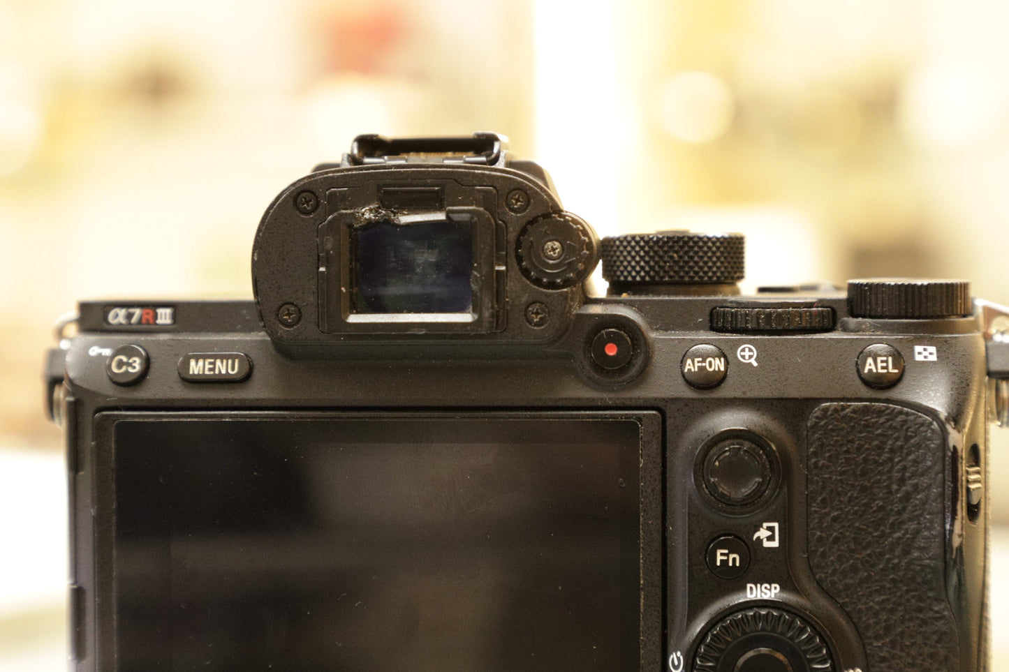 Sony A7RIII-3410986 a7R III Mirrorless Camera Body + VG-C3EM, Black (42.4MP), Used