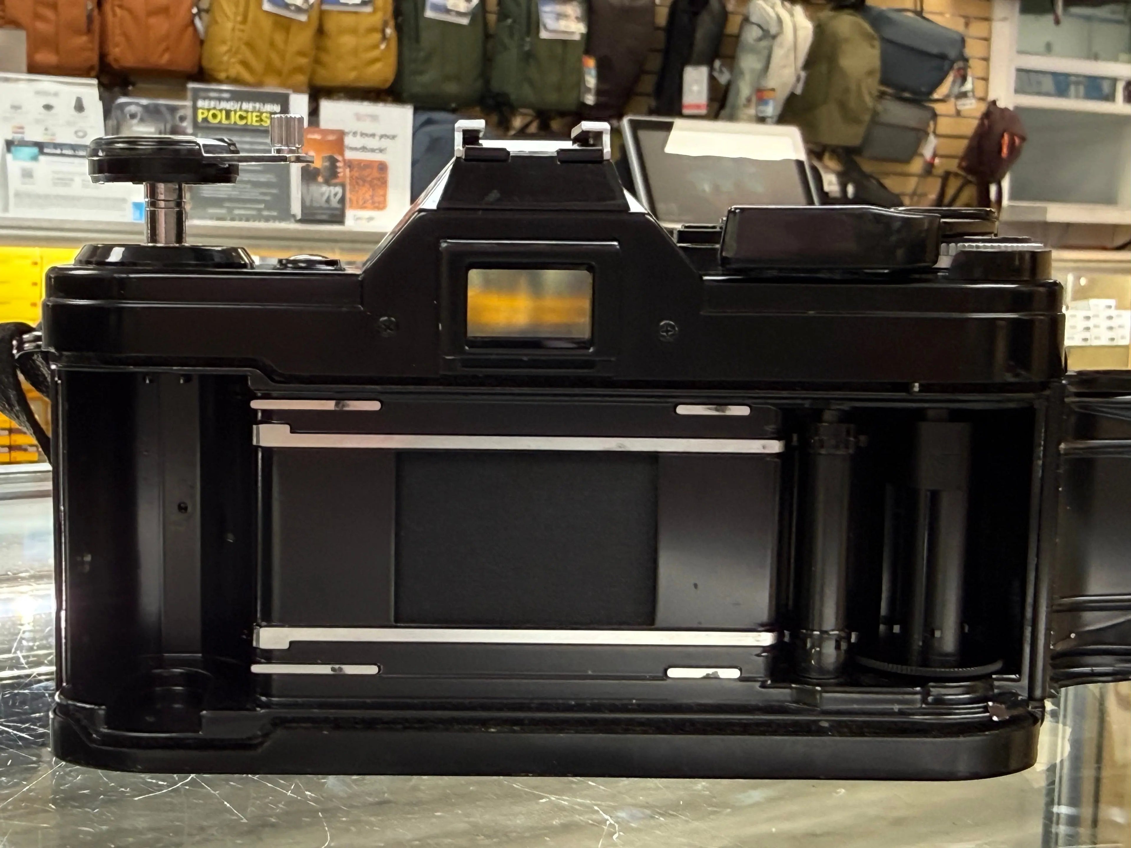 Canon AE1-50F14-16564 AE-1 35mm Film Camera (Black) W/FD 50mm f/1.4 S.S.C. Lens, Used CANON
