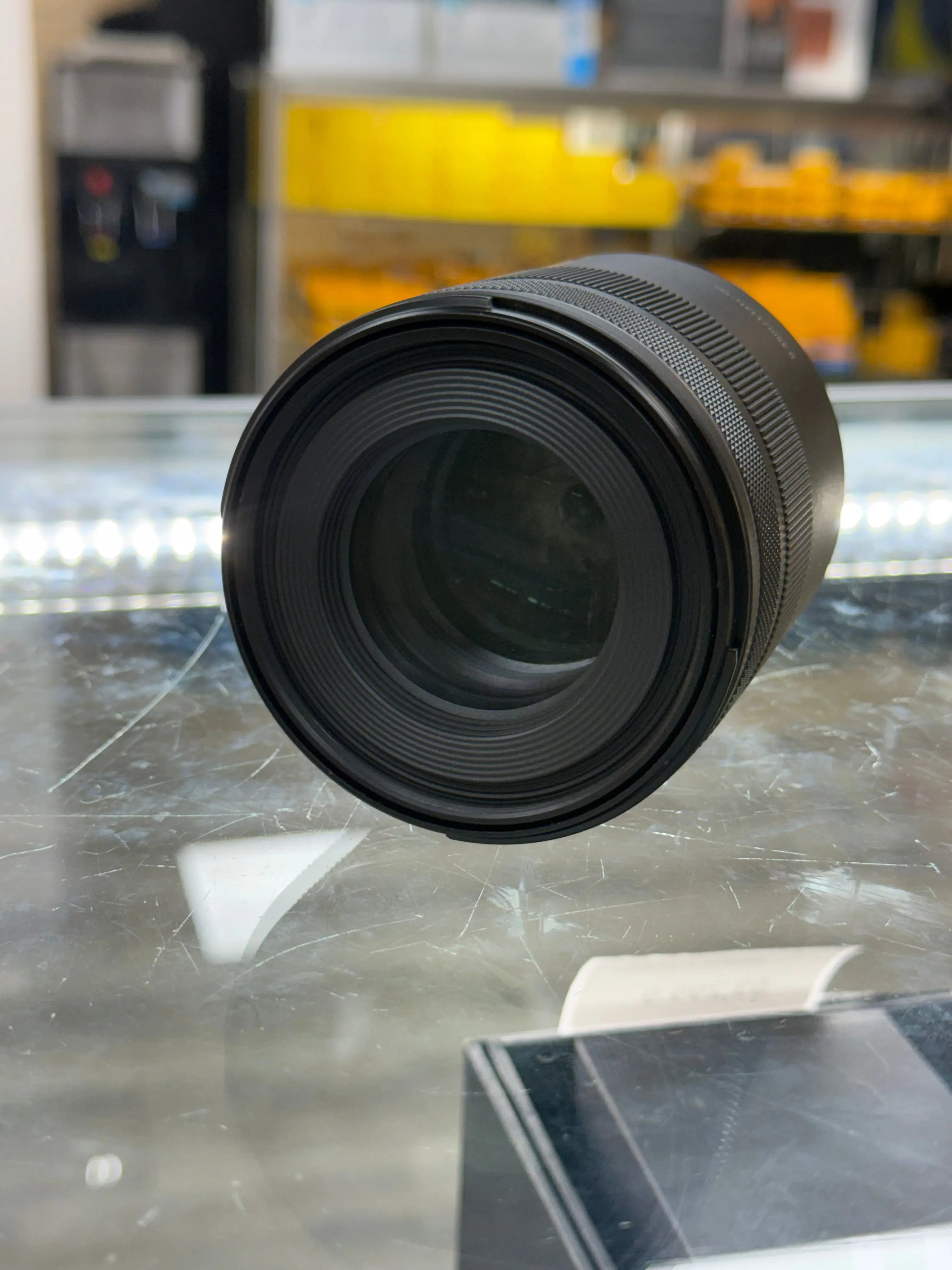 CANON 85F2-00647 RF 85mm f/2 Lens, Used CANON