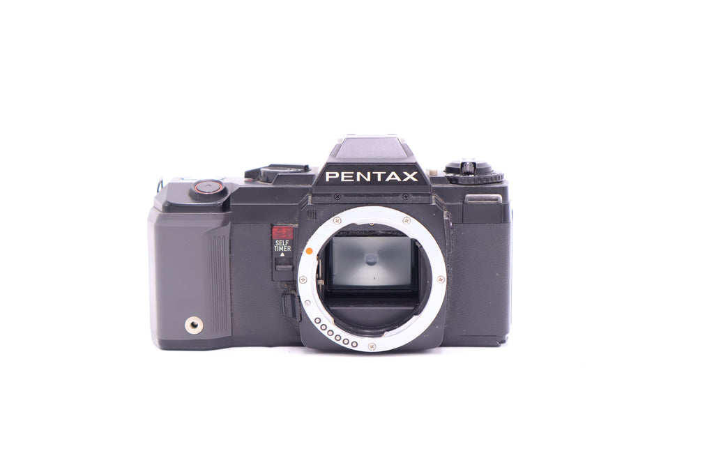 Pentax A3000-30429 W/ 28-80mm Macro Lens, Used (FOR PARTS) - AVC photo video store