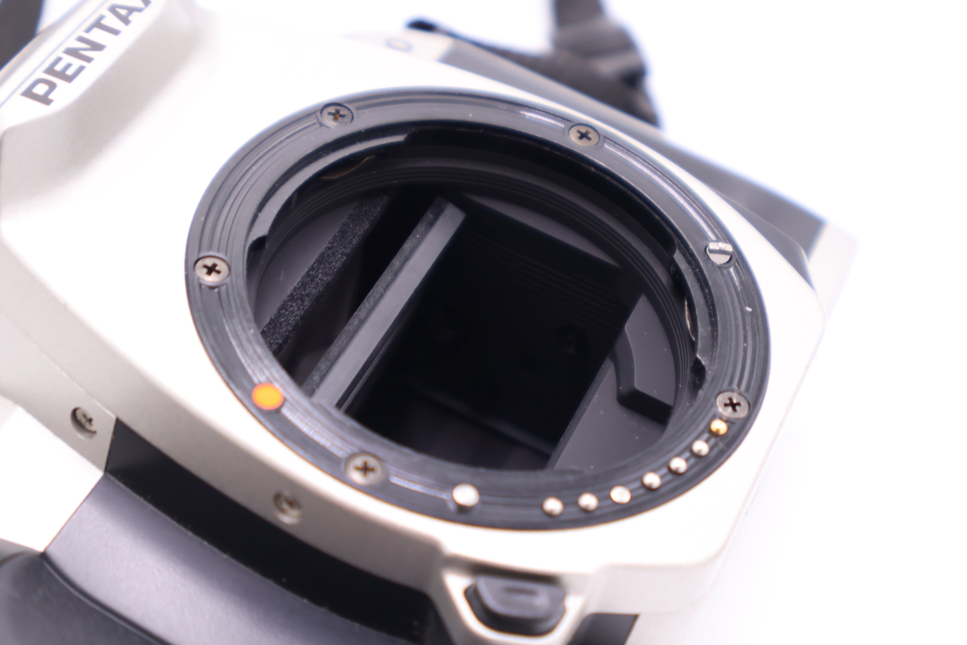 Pentax ZX-30-91155 Camera Body, Used (FOR PARTS) - AVC photo video store