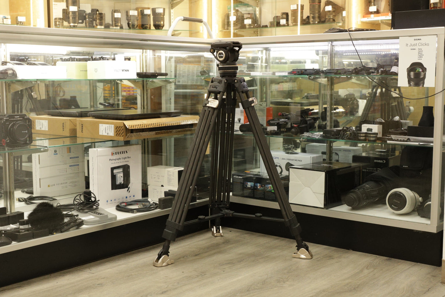 SmallRig FreeBlazer Heavy-Duty Carbon Fiber Tripod System, Used