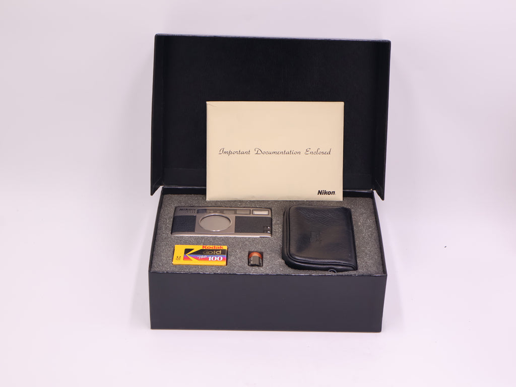 Nikon 35TI-11215 35Ti 35mm Film Camera Collectors Set (MINT) - AVC photo video store