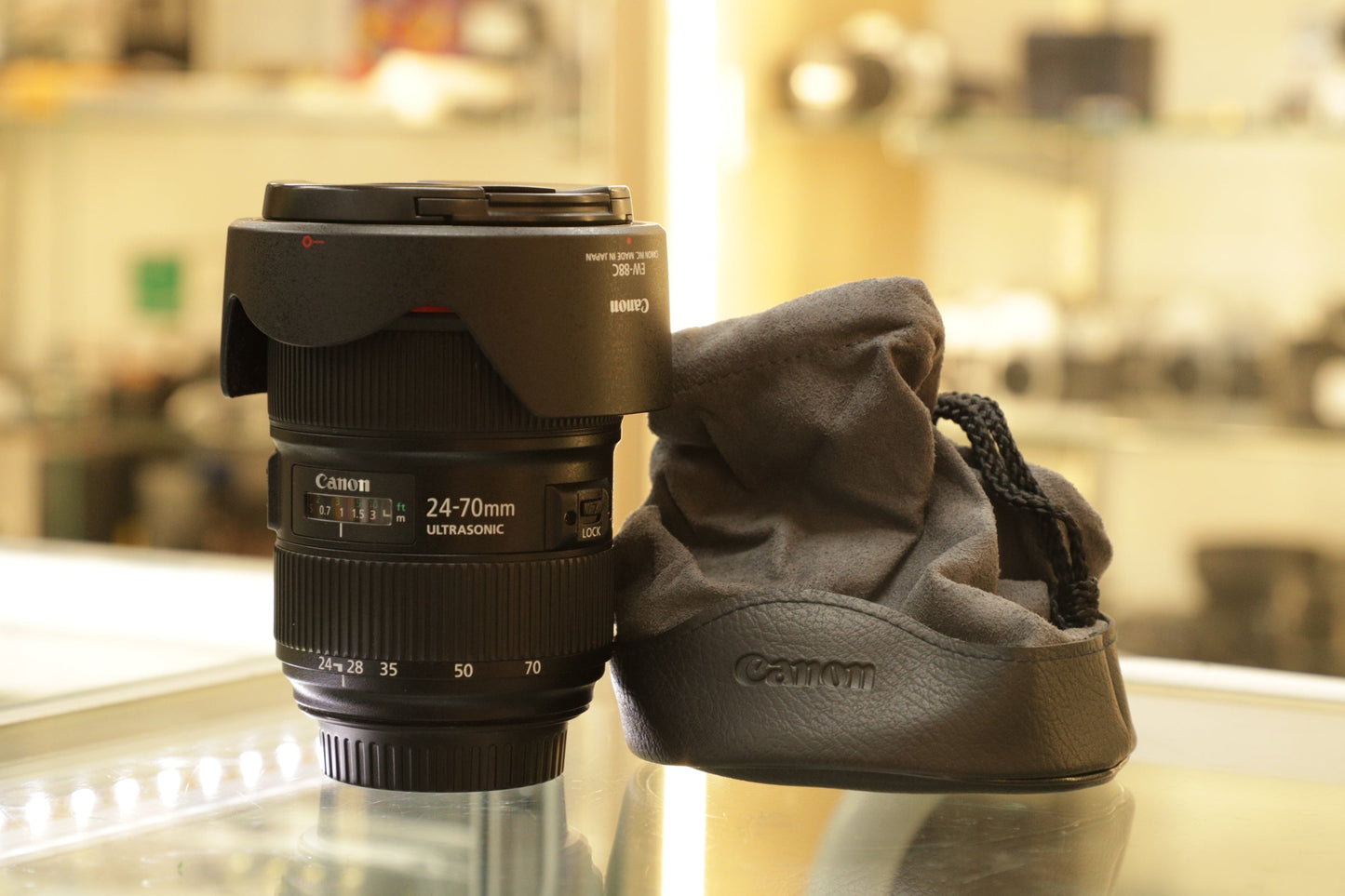 Canon EF2470F28II-07393 24-70mm f/2.8 L II USM EF Mount Lens (82), Used