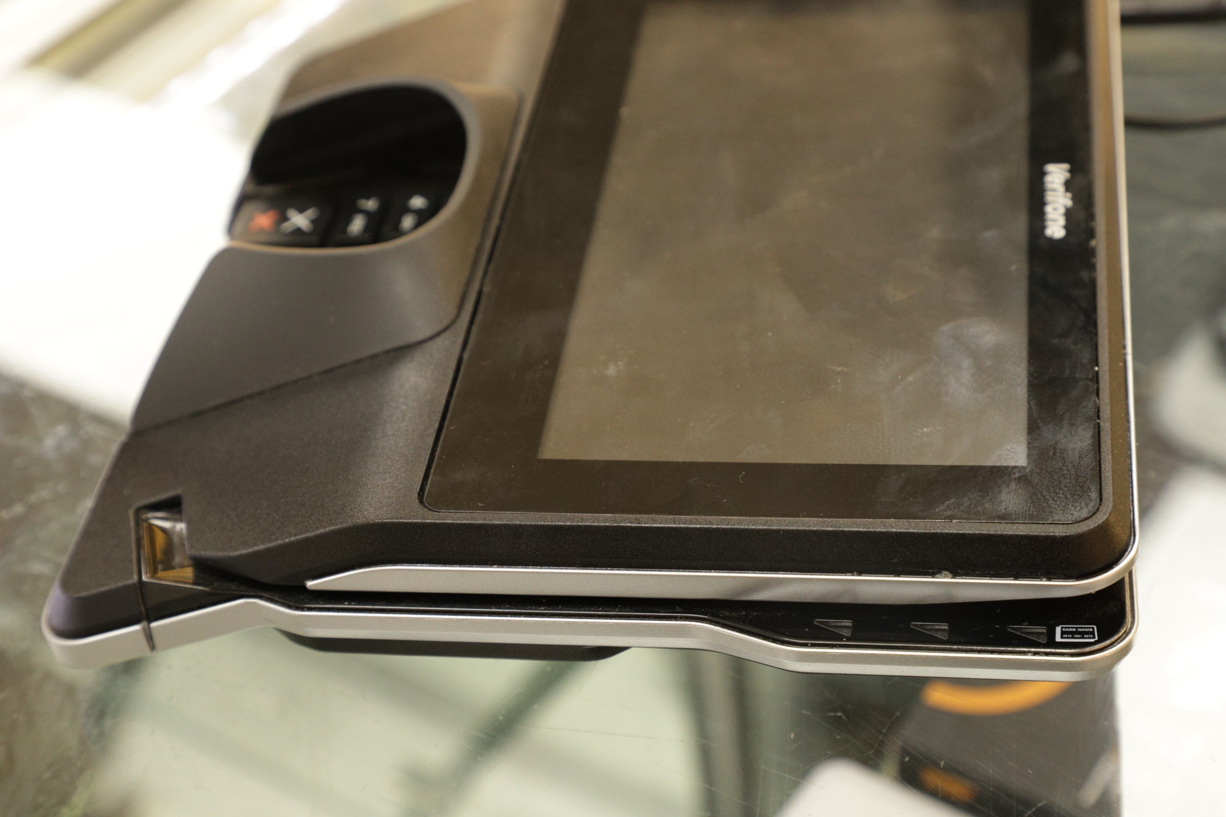 VERIFONE MX925-30435 VeriFone MX925 Payment Terminal w/Proprietary Genius Graphics-Tablet I/O Cable, Used - AVC photo video store