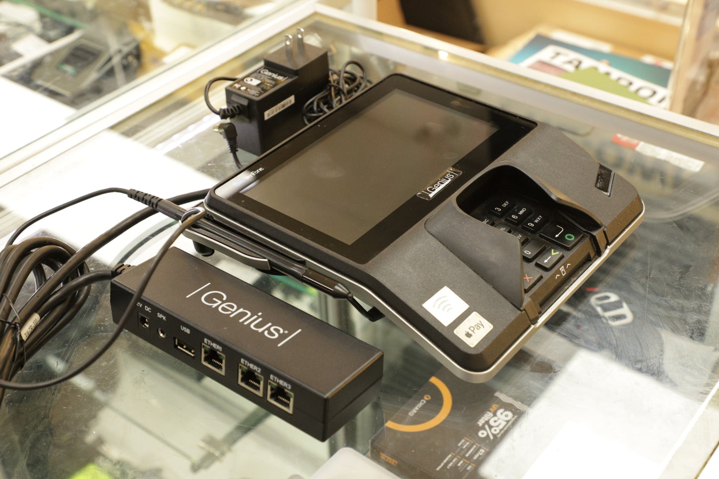 VERIFONE MX925-56009 VeriFone Payment Terminal w/Proprietary Genius Graphics-Tablet I/O Cable, Used