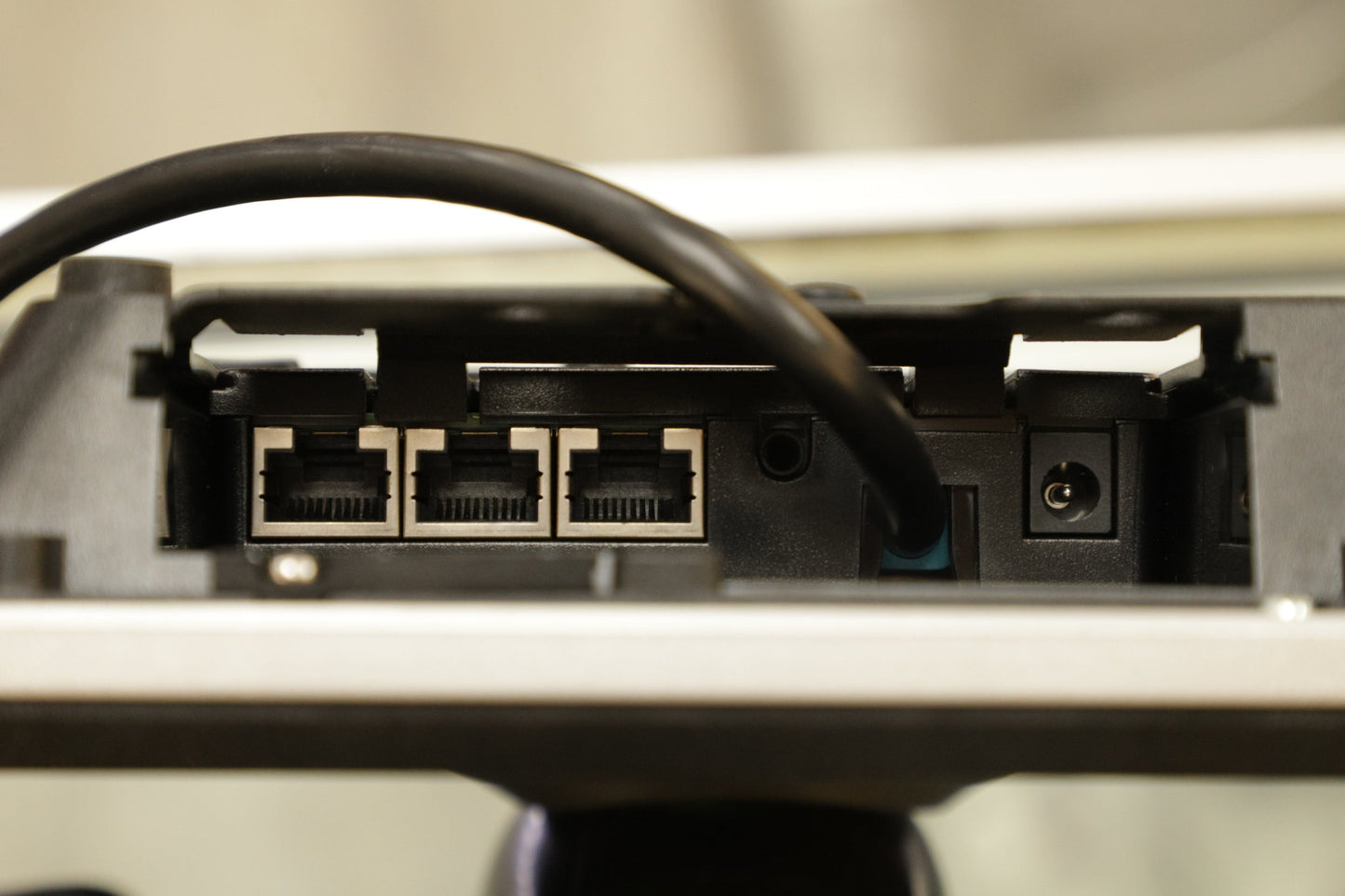 VERIFONE MX925-56009 VeriFone Payment Terminal w/Proprietary Genius Graphics-Tablet I/O Cable, Used