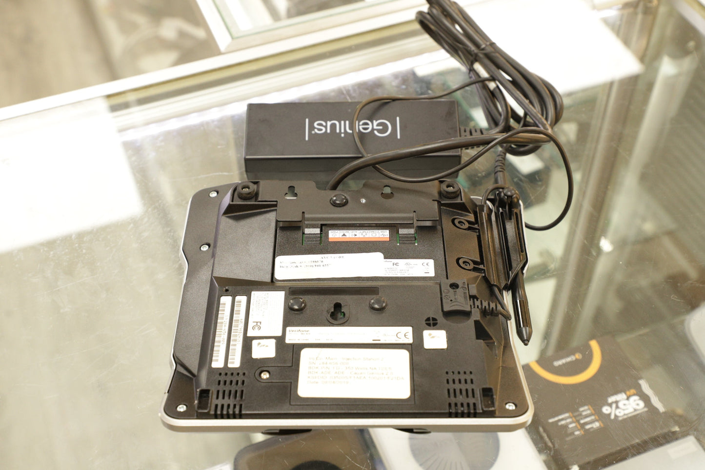 VERIFONE MX925-56009 VeriFone Payment Terminal w/Proprietary Genius Graphics-Tablet I/O Cable, Used