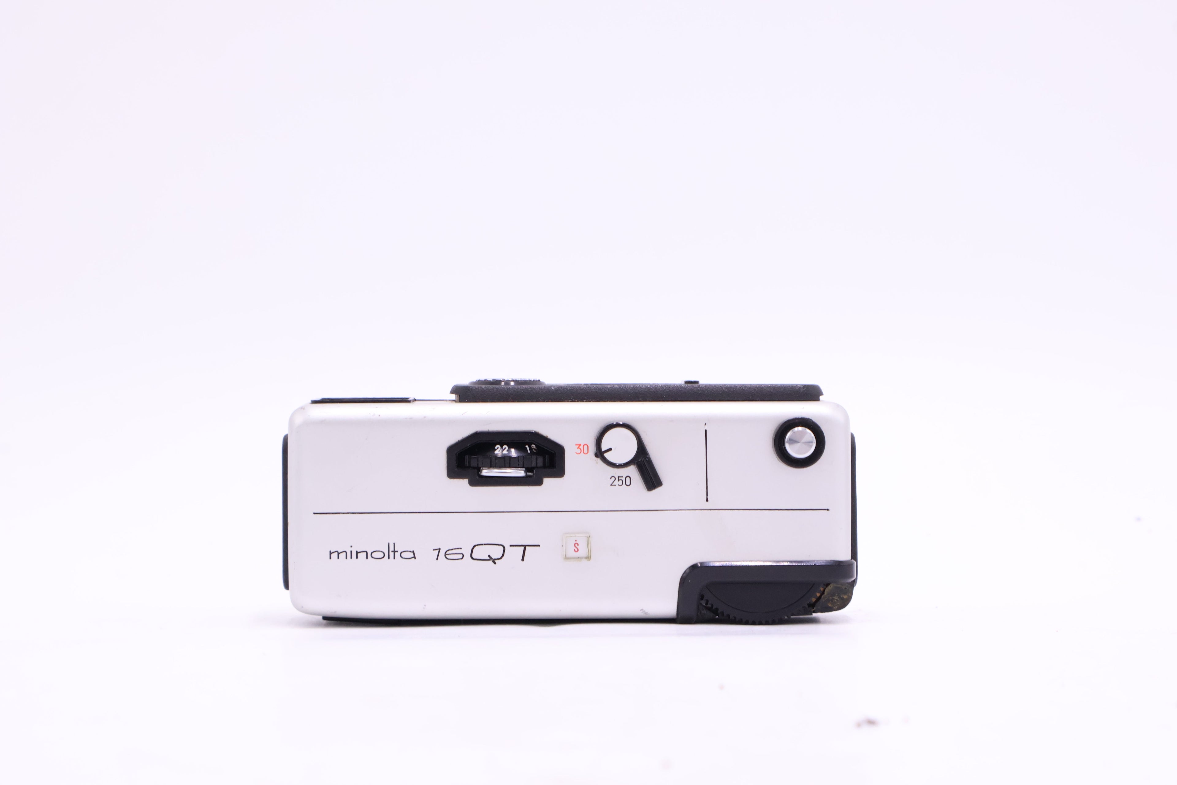 Minolta 16QT-54347 16QT 35mm Film Camera, Used - AVC photo video store