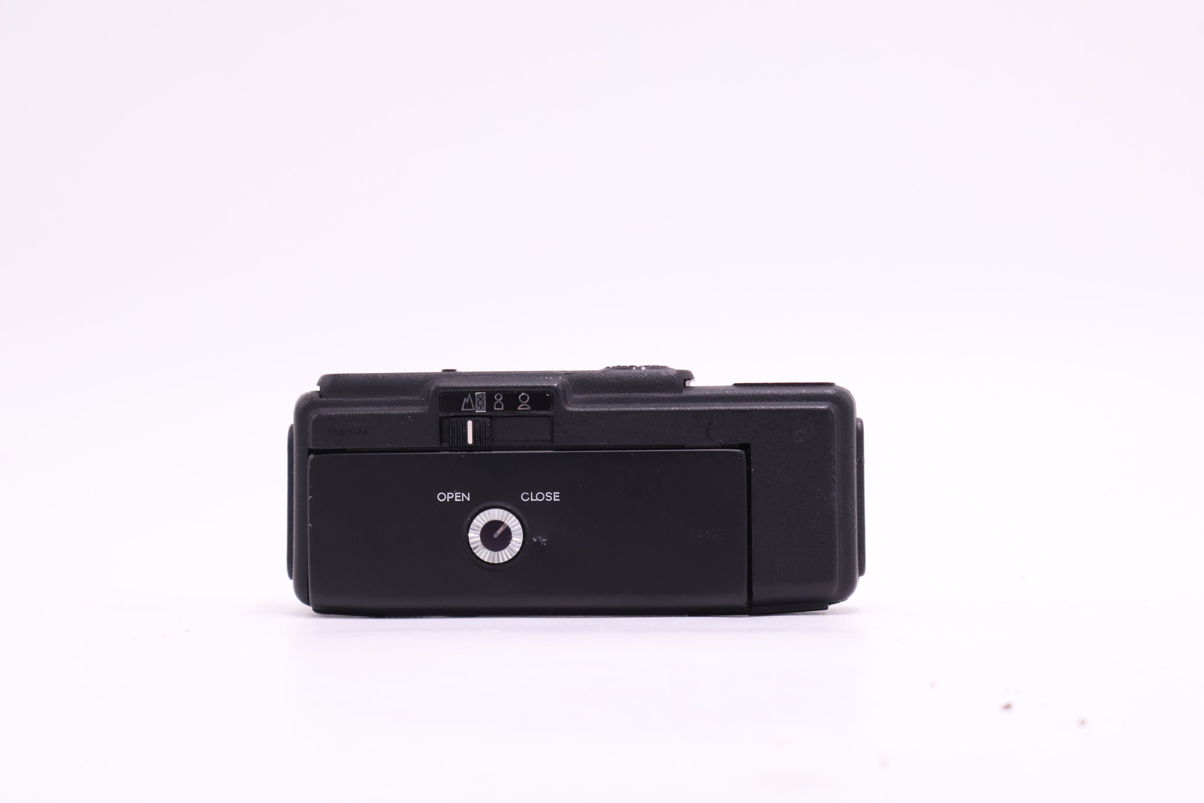 Minolta 16QT-54347 16QT 35mm Film Camera, Used - AVC photo video store