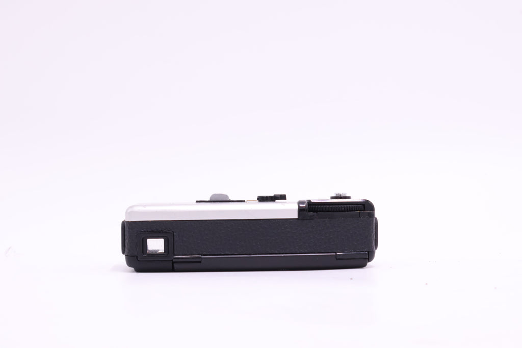 Minolta 16QT-54347 16QT 35mm Film Camera, Used - AVC photo video store