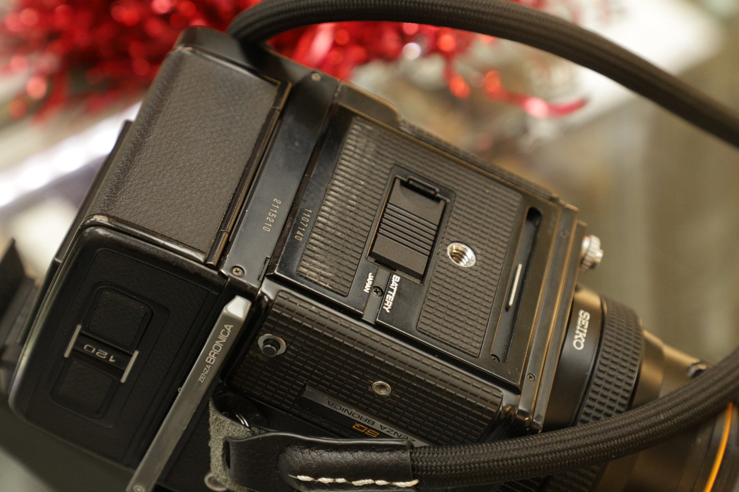 ZENZA BRONICASQ-80F28-07140 BRONICA SQ 80mm w/ Grip + Eye-level Viewfinder, Used