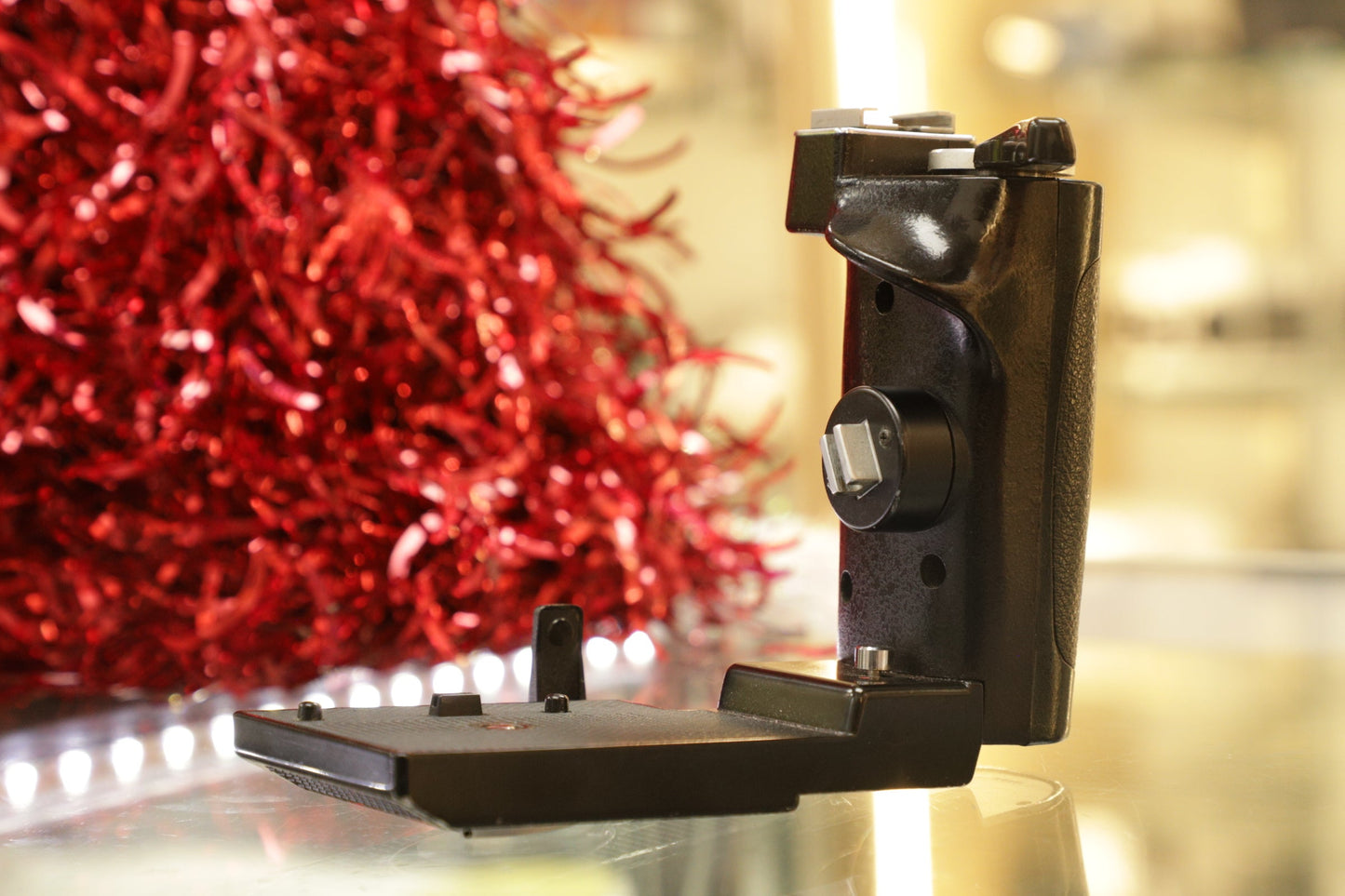 ZENZA BRONICASQ-80F28-07140 BRONICA SQ 80mm w/ Grip + Eye-level Viewfinder, Used