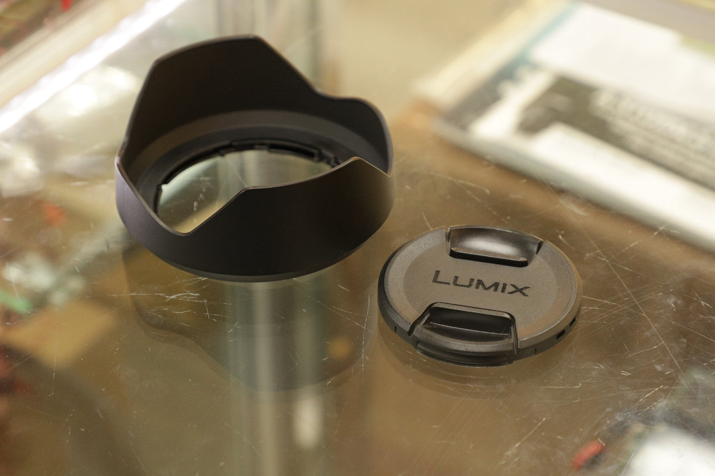 Panasonic DMCFZ1000-01391 Lumix DMC-FZ1000 w/25-400 Lens, Used