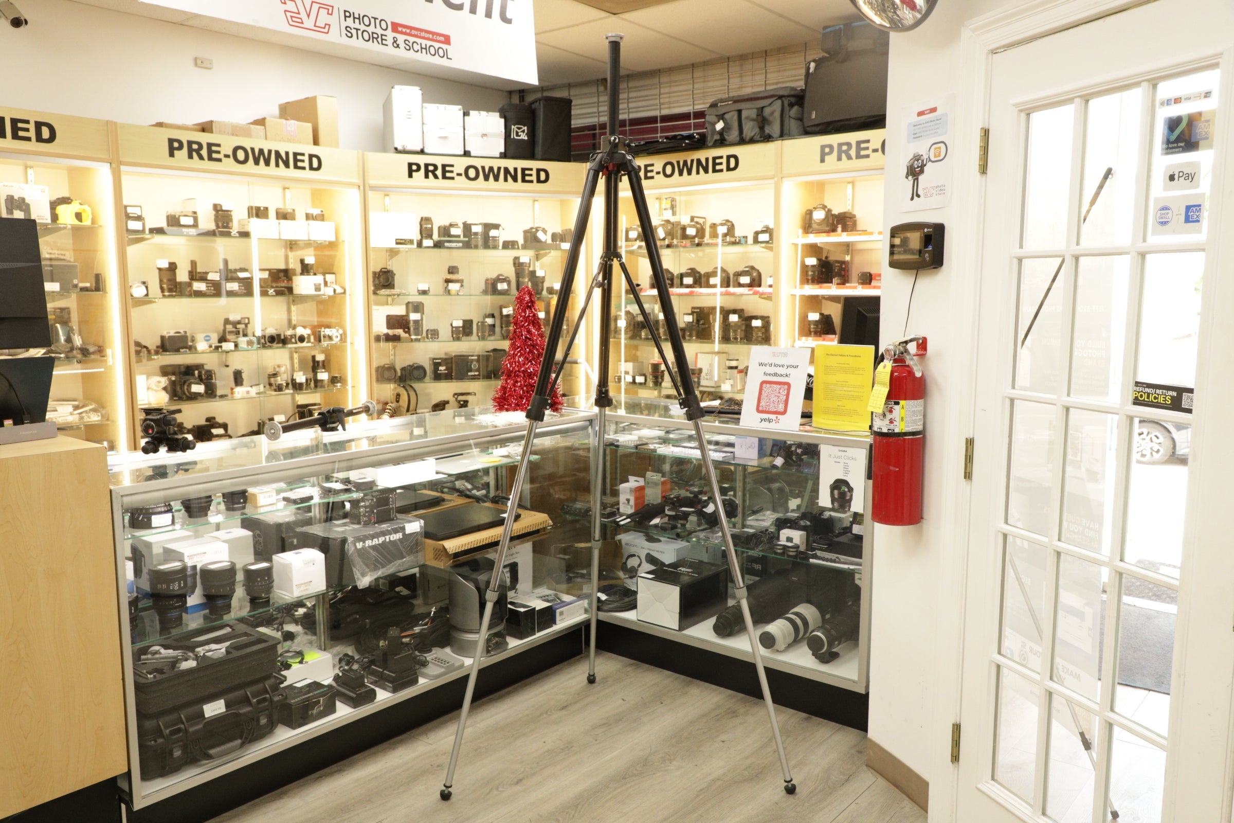 MANFROTTO 058BVID-99986 058B Video Tripod, Used - AVC photo video store