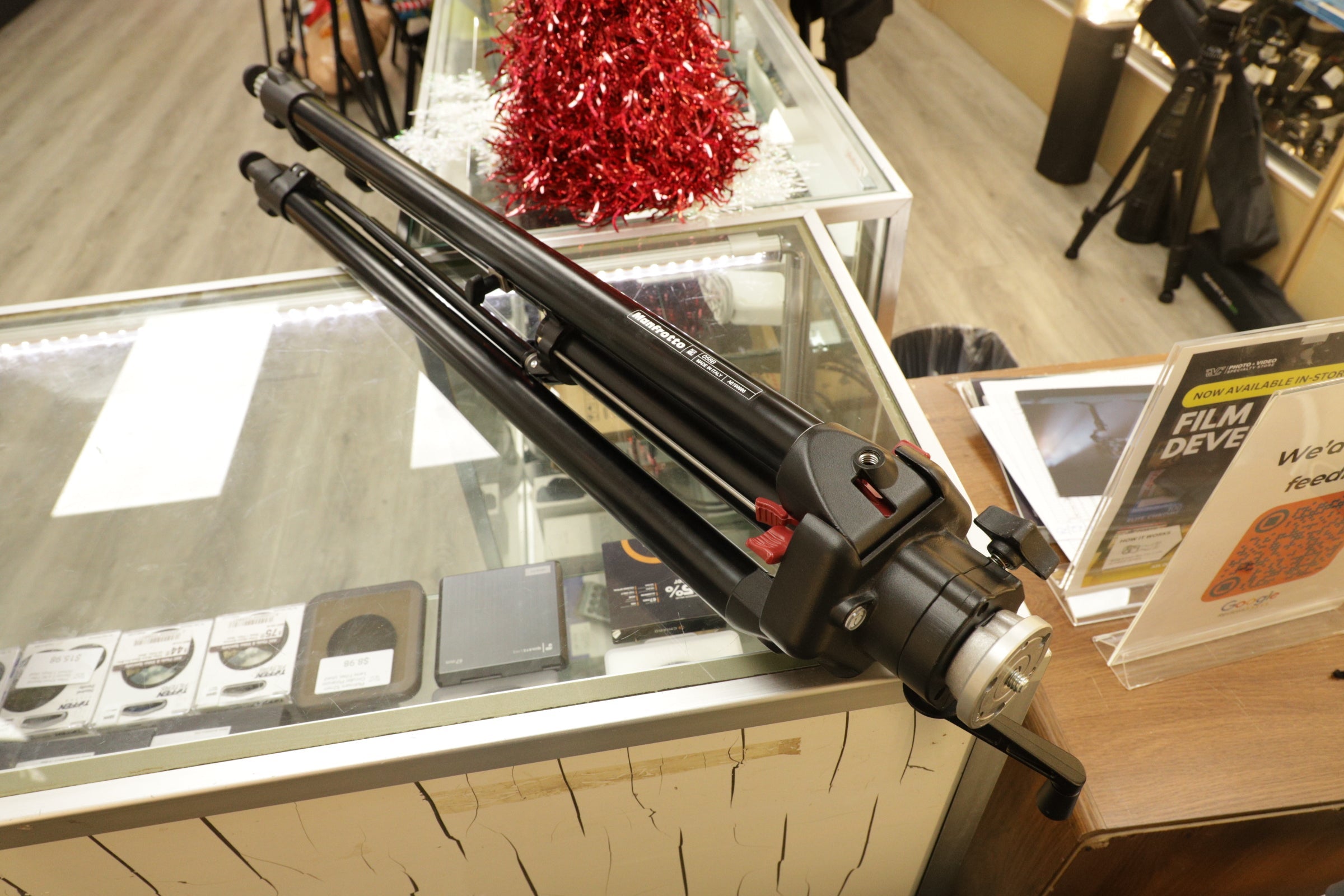 MANFROTTO 058BVID-99986 058B Video Tripod, Used - AVC photo video store