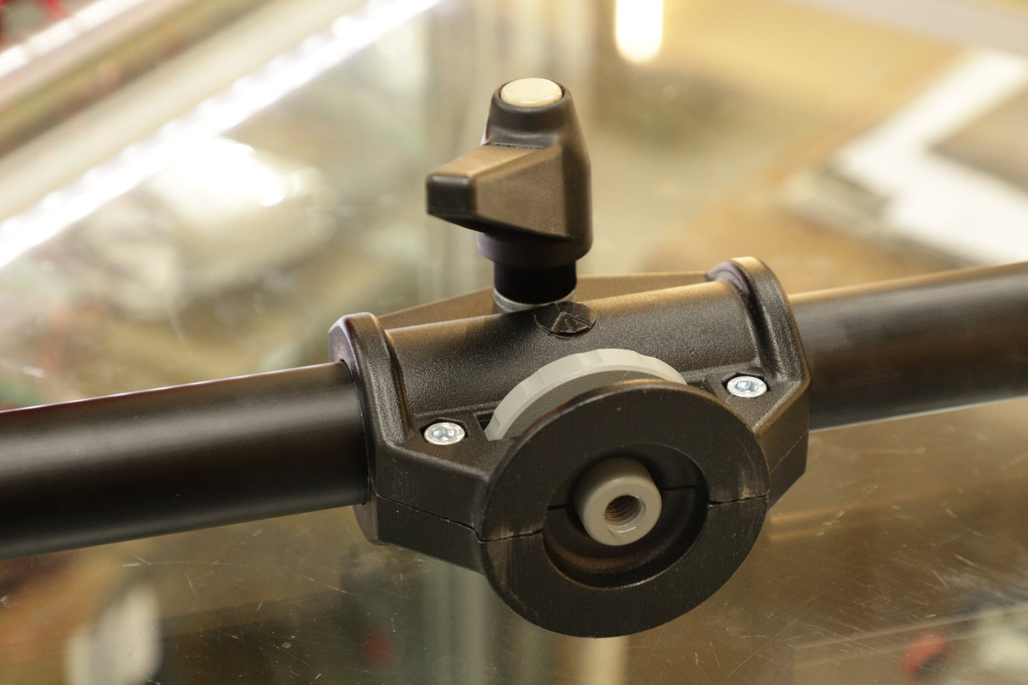 MANFROTTO 131DBLATARM-33204 131D / 131DB Lateral Side Arm for Tripods (Black), Used