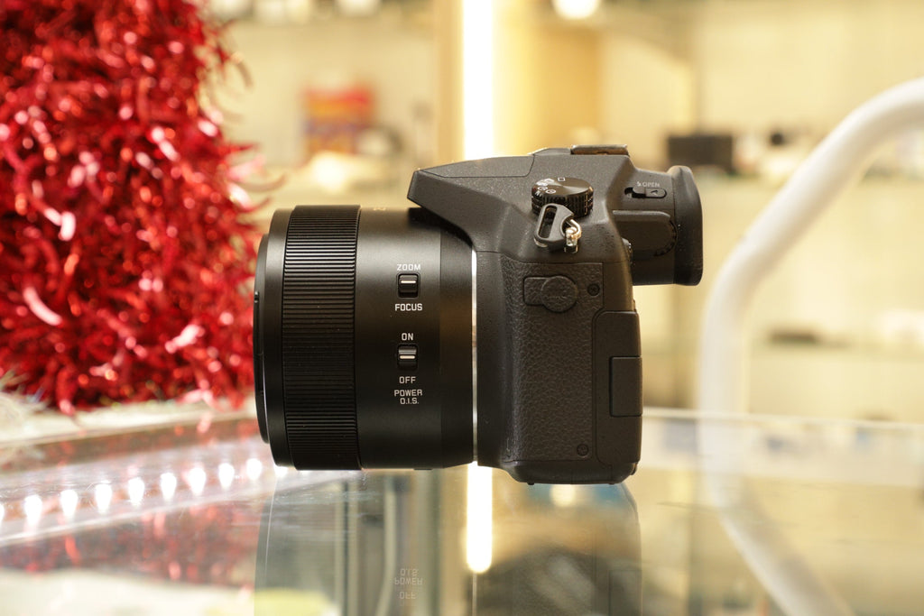 Panasonic DMCFZ1000-01459 Lumix DMC-FZ1000 w/25-400 Lens, Used - AVC photo video store