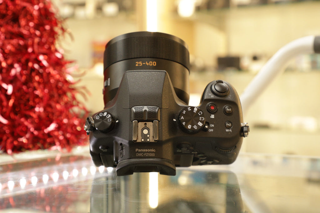 Panasonic DMCFZ1000-01459 Lumix DMC-FZ1000 w/25-400 Lens, Used - AVC photo video store