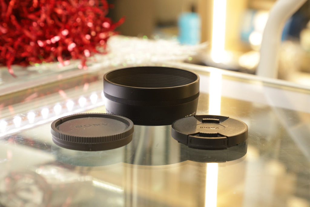 SIGMA 56MM14-11284 Sigma 56mm f/1.4 DC DN C (Contemporary) Autofocus APS-C Lens for Sony E-Mount (55), Used - AVC photo video store