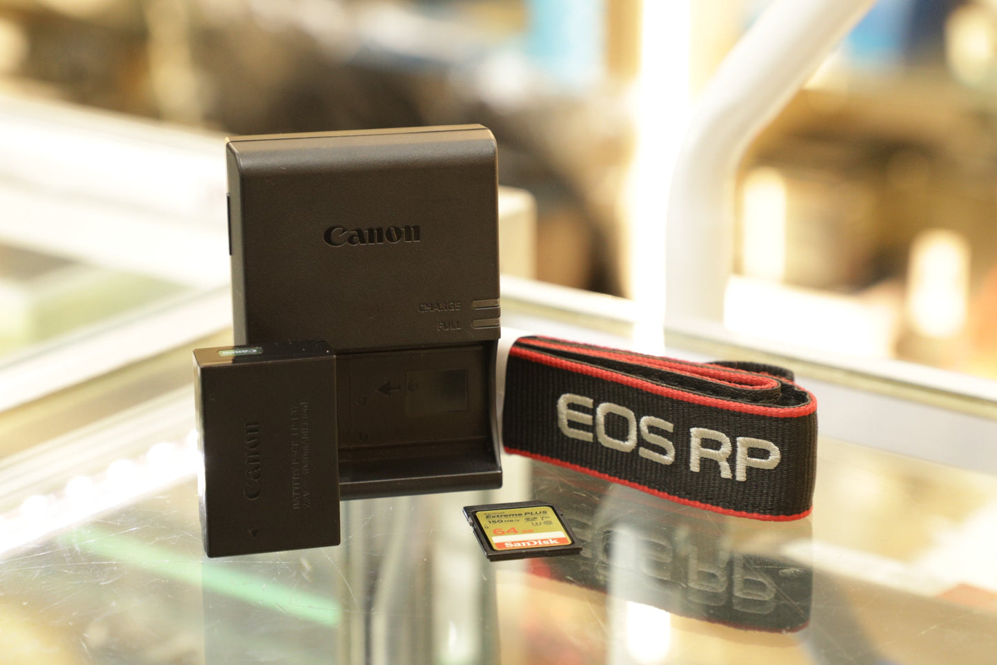 CANON EOSRP-02979 Canon EOS RP Mirrorless Camera Body {26.2MP}, Used