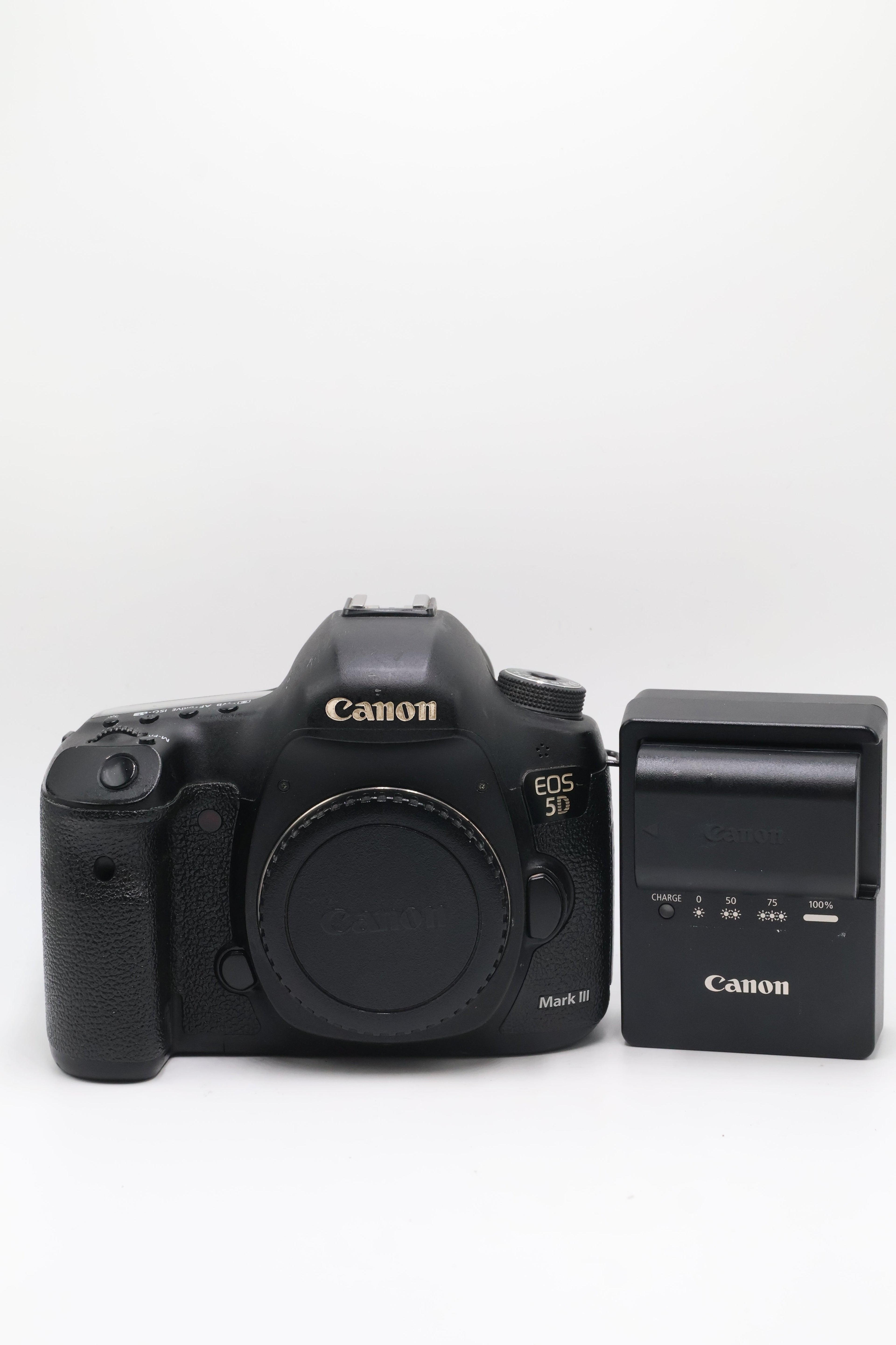 Canon EOS5DIII-05580 EOS 5D Mark III DSLR Camera Body Only, Used - AVC photo video store
