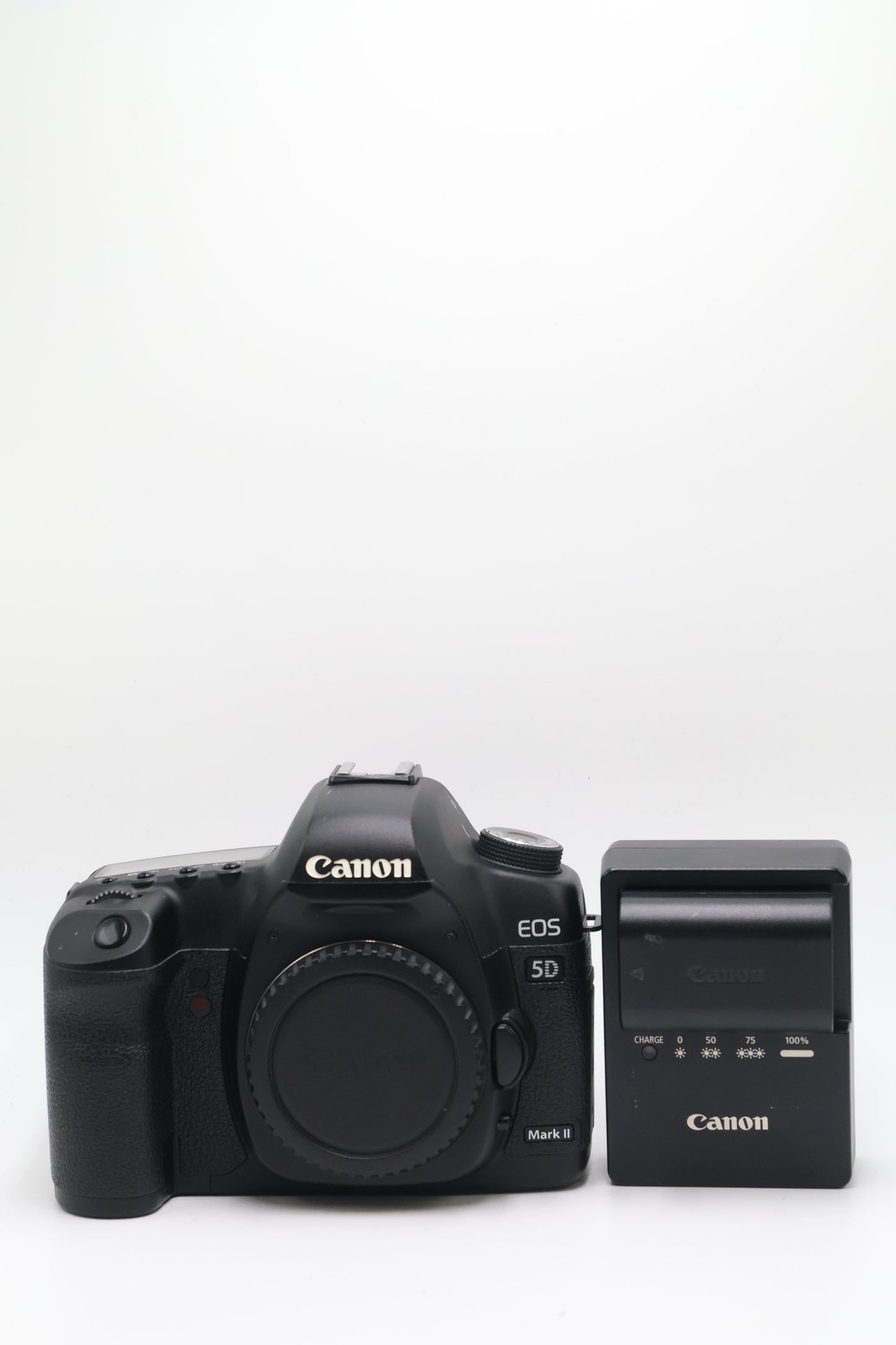 Canon EOS5DII-05066 EOS 5D Mark II DSLR Camera Body Only, Used