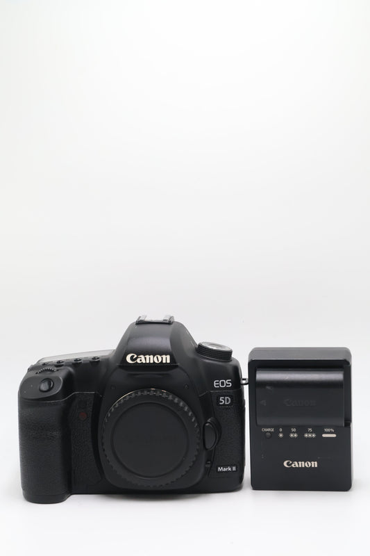 Canon EOS5DII-05066 EOS 5D Mark II DSLR Camera Body Only, Used
