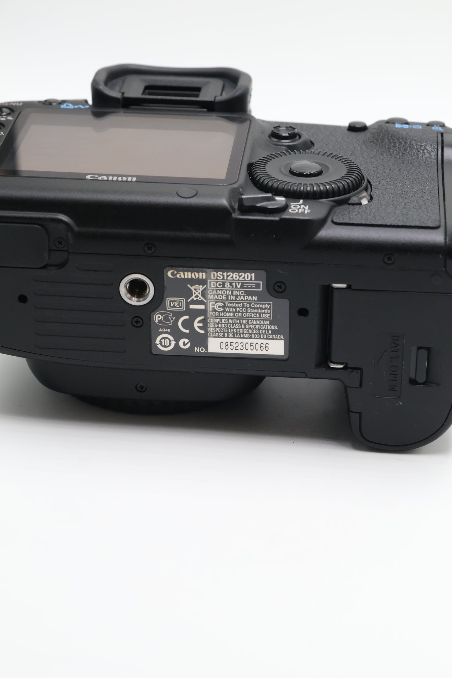 Canon EOS5DII-05066 EOS 5D Mark II DSLR Camera Body Only, Used