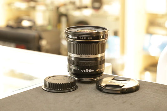 CANON EFS1022-71246 EF-S 10-22mm f/3.5-4.5 USM Autofocus APS-C Lens (77), Used