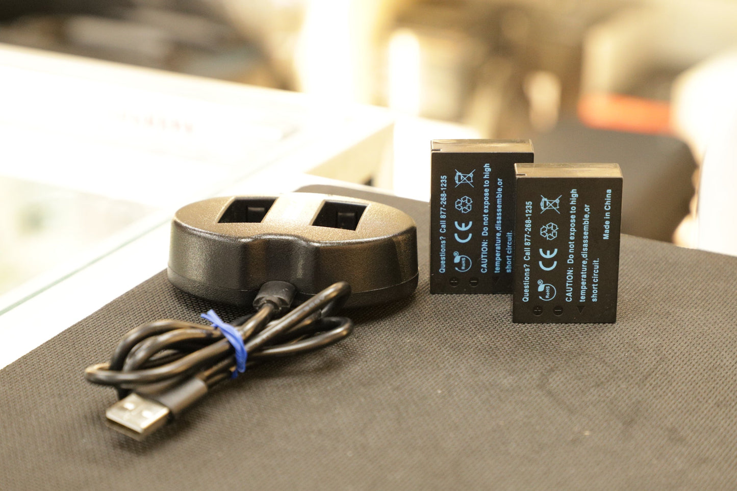 Wasabi Dual Charger LCH-DC-LPE12 (LC-E12 LP-E12 Replacement), Used