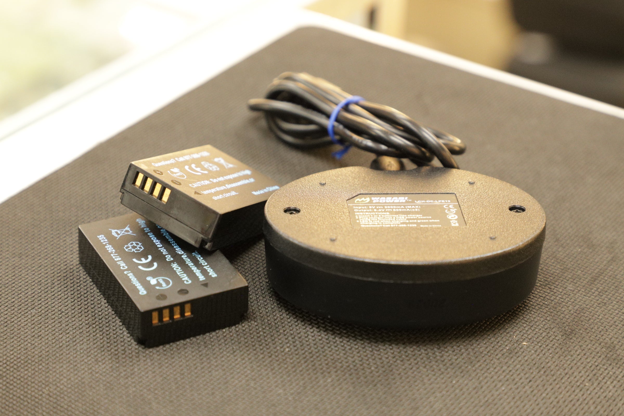 Wasabi Dual Charger LCH-DC-LPE12 (LC-E12 LP-E12 Replacement), Used - AVC photo video store