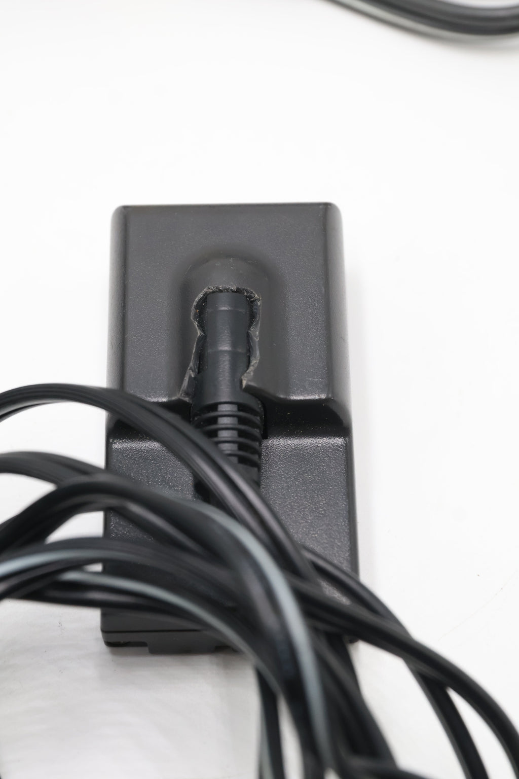 Sony AC-V316-20437 AC-V316 Power Adapter Battery Charger 110-240V for Sony Camcorders, Used - AVC photo video store