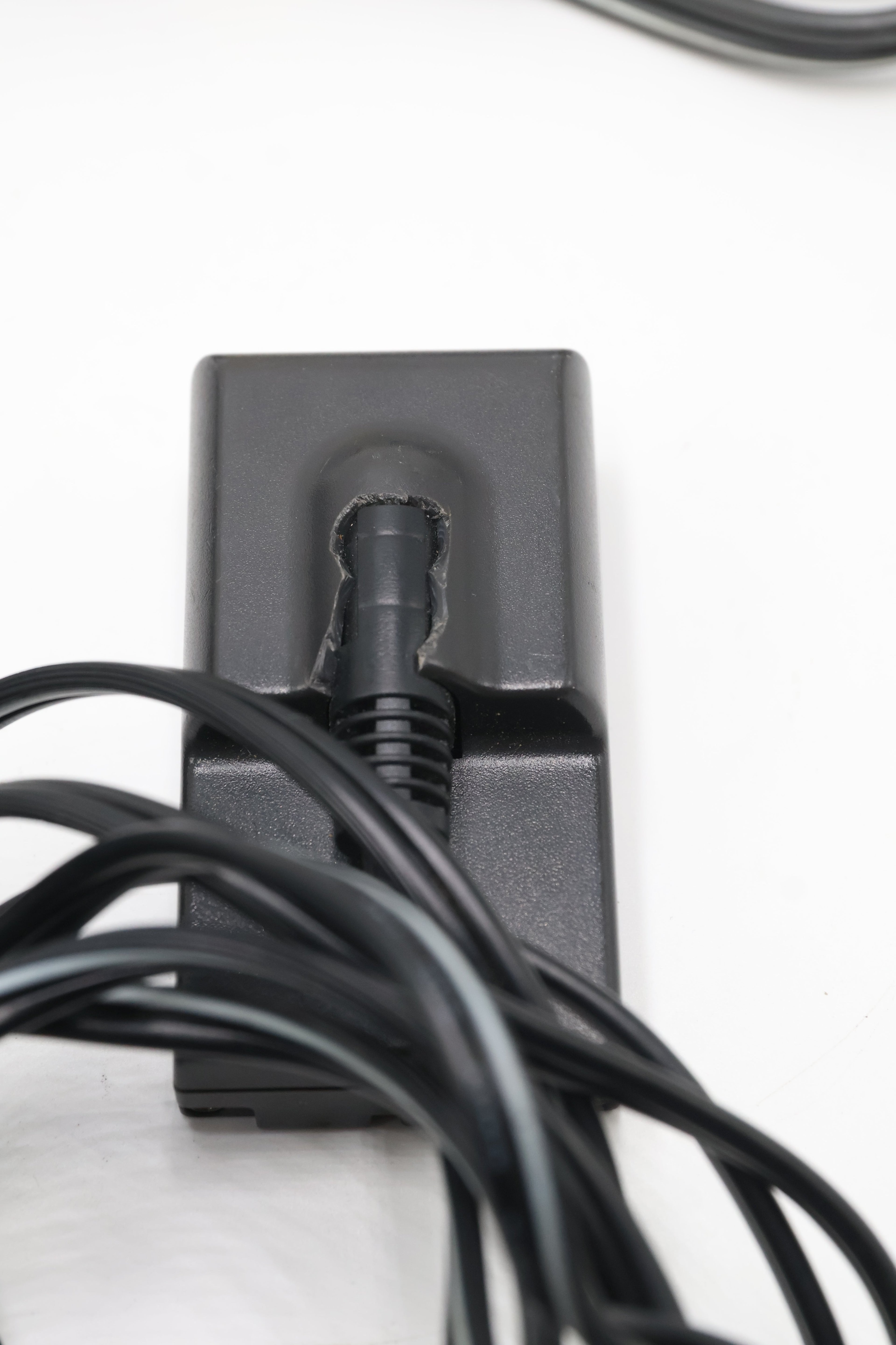 Sony AC-V316-20437 AC-V316 Power Adapter Battery Charger 110-240V for Sony Camcorders, Used - AVC photo video store