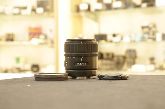 SONY SEL15F14G-1811662 E 15mm f/1.4 G Autofocus APS-C Lens for E-Mount, Black (55), Used