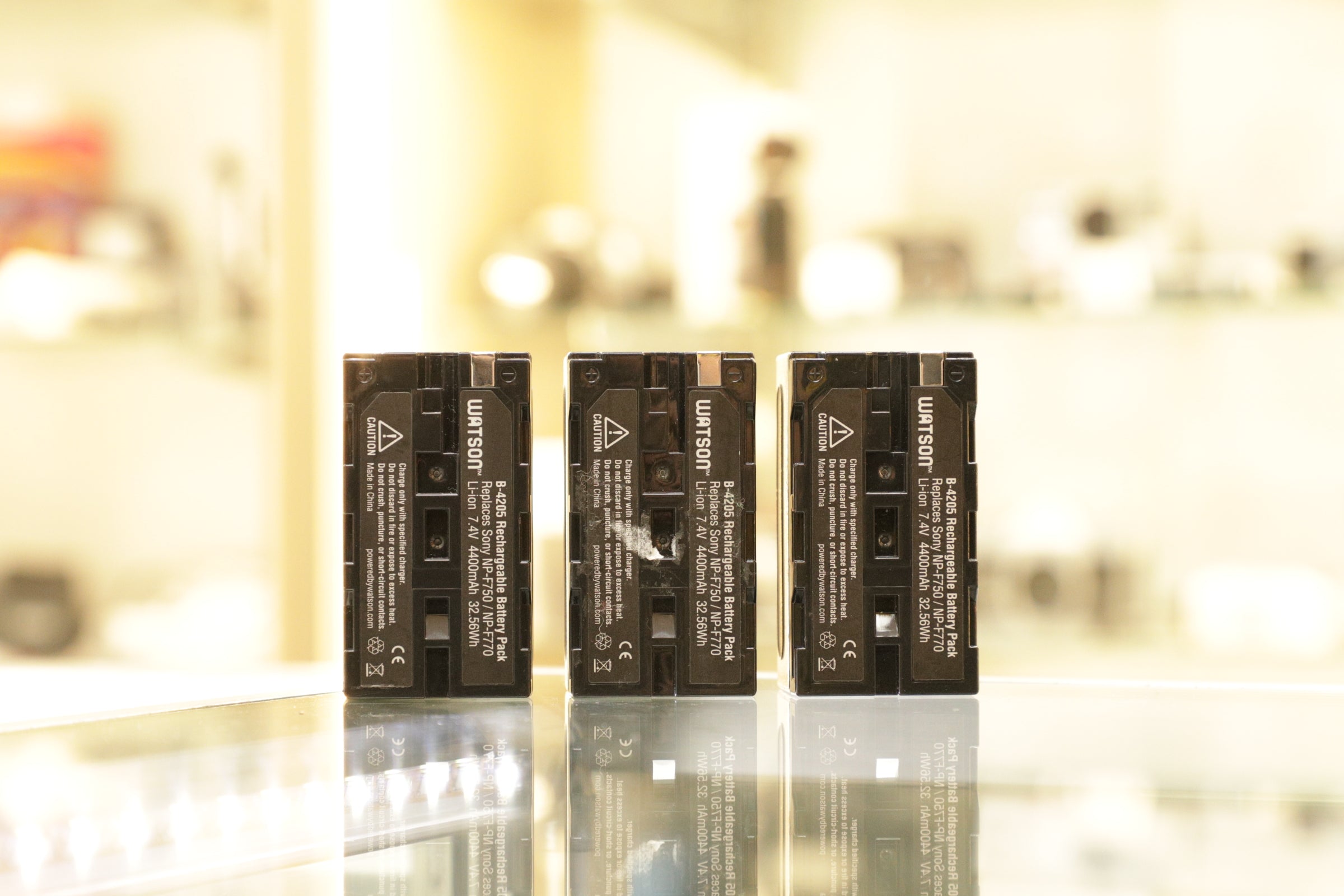 Watson NP-F770 Lithium-Ion Battery Pack 3-pack (7.4V, 4400mAh), Used - AVC photo video store