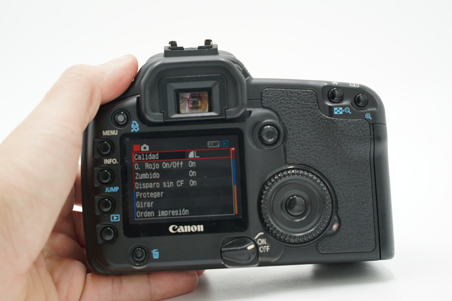 Canon EOS30D/1855/04577 EOS 30D + EF-S 18-55mm + BGE2N Battery Grip, Used