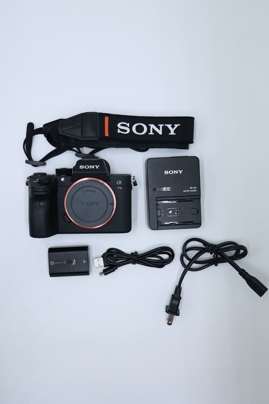 Sony A7RIII/6128491 A7R Mark III, Body Only, Used
