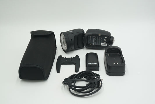 Profoto 901230/958A2 A10 Flash F/Canon, Used