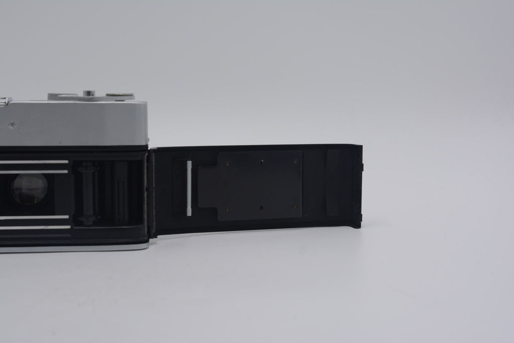Viceroy Electronic 1000/45448 35mm Film Camera + 45mm f/1.8, Used - AVC photo video store