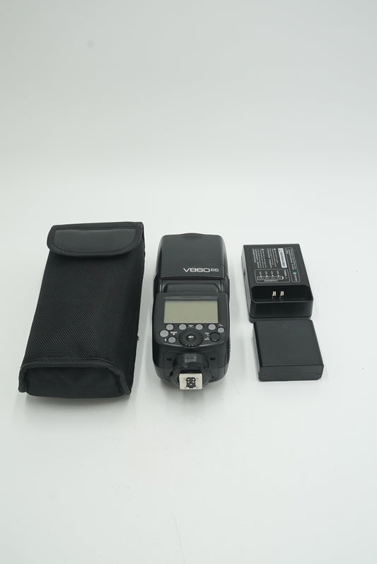 Godox V860IIC/15B10 V860II TTL Li-Ion Flash F/Canon, Used