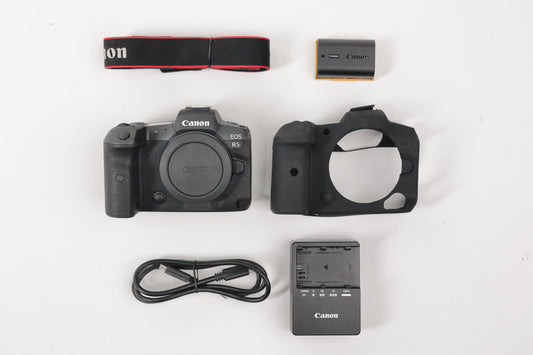 Canon EOSR5/00038 R5 Mirrorless Digital Camera, Body Only + Rubber Cover, Used