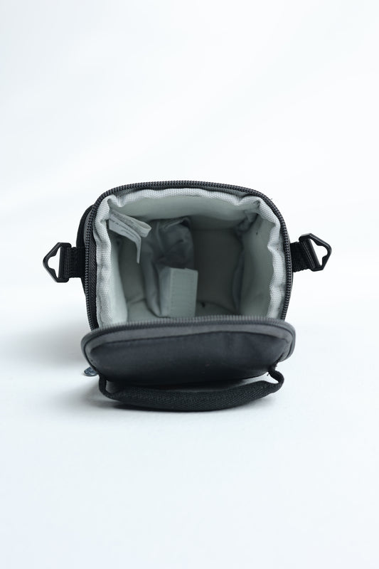 Lowepro Adventura SH 100R II Small Bag, Used