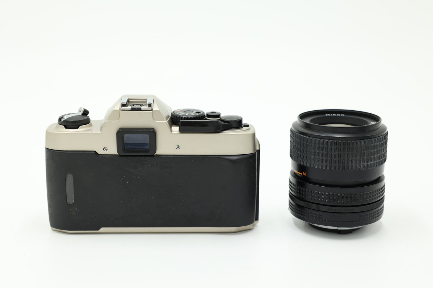 Nikon FM10/3570/18512 FM10 Film Camera w/35-70mm Lens + Kalimar Flash, Used