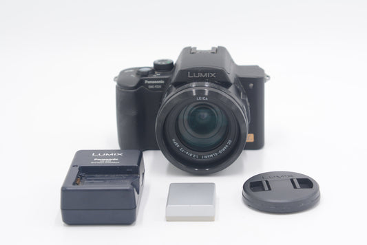 Panasonic DMCFZ20/01174 DMC-FZ20 Digital Camera, Used